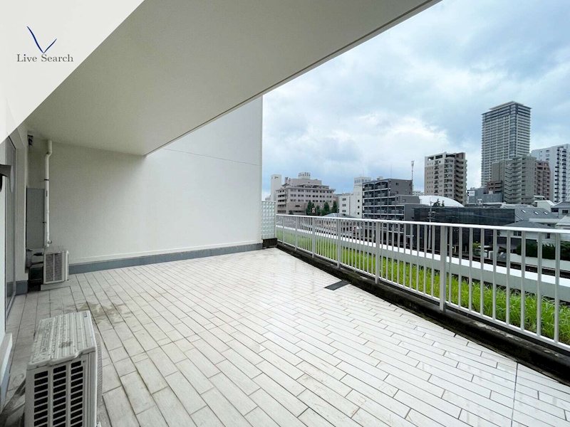 ラクレイス西新レジデンシャルタワー ベランダ