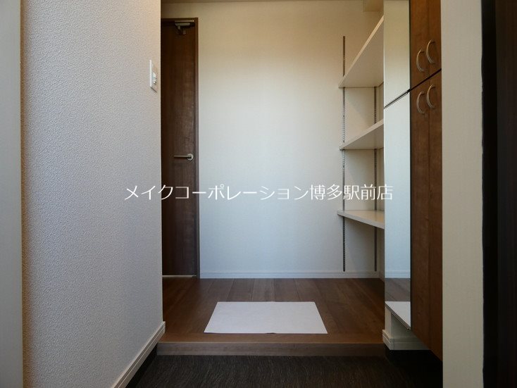 ALLEM YOSHIZUKA(アレム吉塚) 玄関