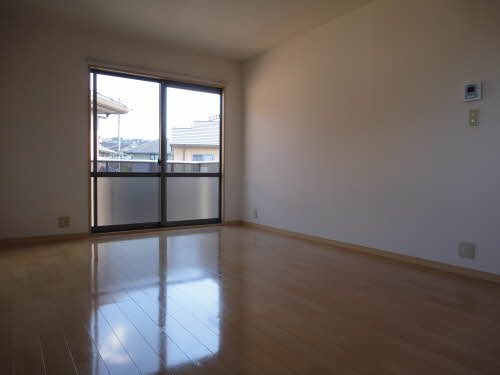 アミューザン南山手 D棟 リビング