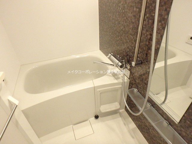 エンクレストベイ天神EAST 風呂画像