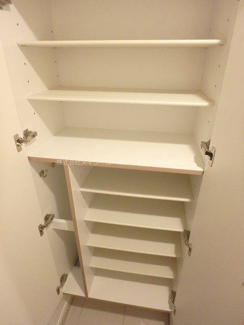 エンクレスト大博通りAPEX 玄関