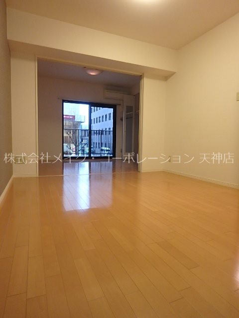 レジディア天神 リビング