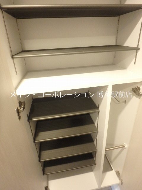 玄関 エンクレスト天神LARK 玄関