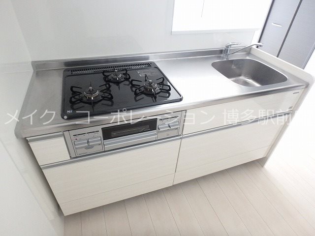 サンラルーチェ博多南 キッチン