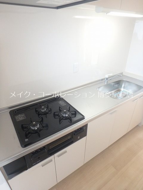 エバーライフ博多駅南 キッチン