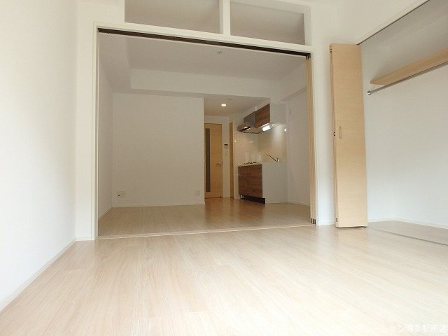 ※室内写真は棟内別部屋参考写真です グランフォーレラグゼ箱崎 ベッドルーム