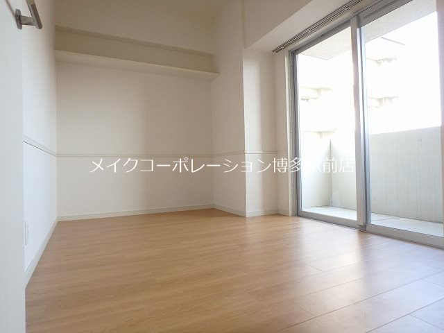 クリムゾン吉塚 その他4