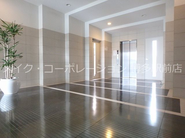 クリムゾン吉塚 その他8