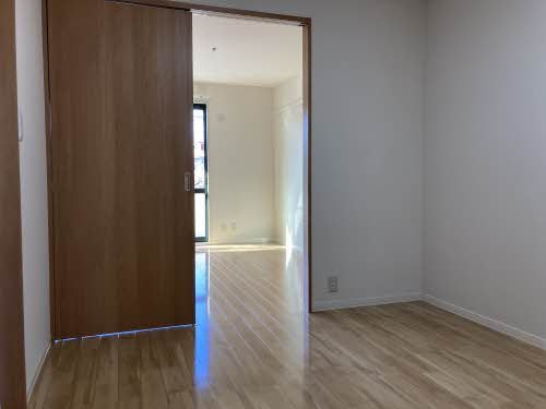 メゾンエミナーンス ベッドルーム