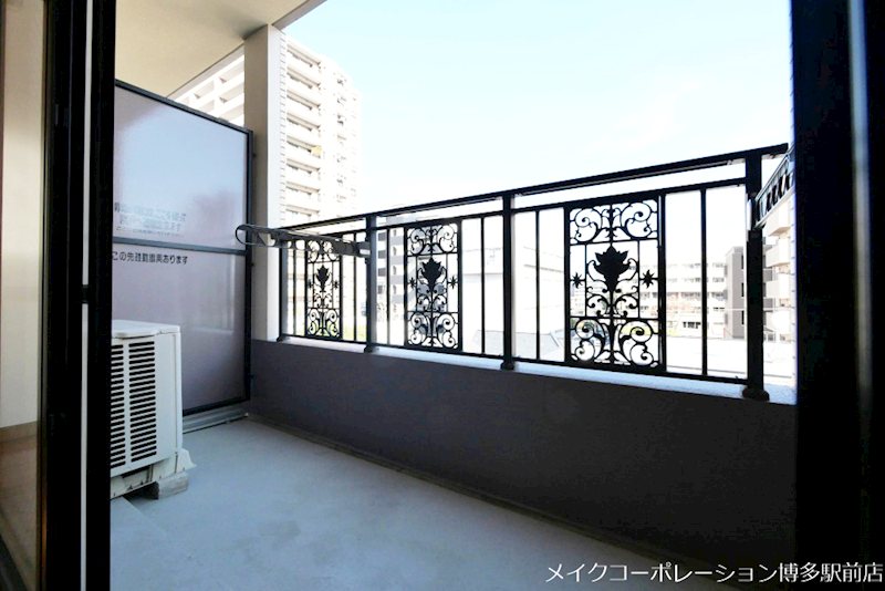 ピュアドームトレンディー高宮 ベランダ