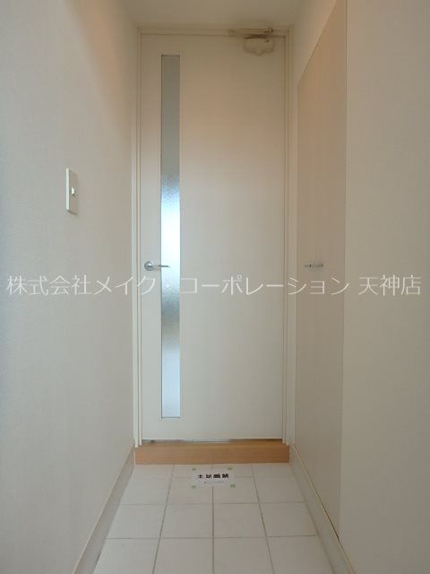 レジディア警固 玄関