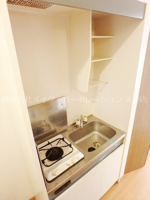 リヴァーオンステイツ キッチン