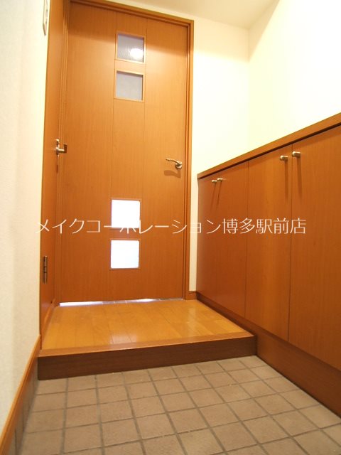 ティ・ファインズ平尾  玄関