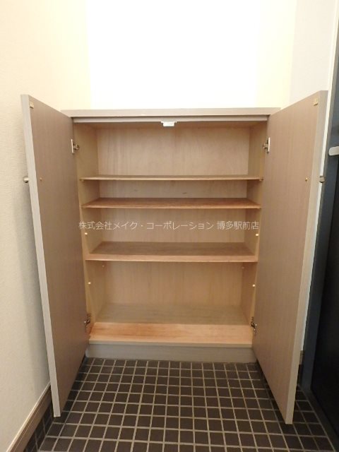 リュミエール博多 玄関