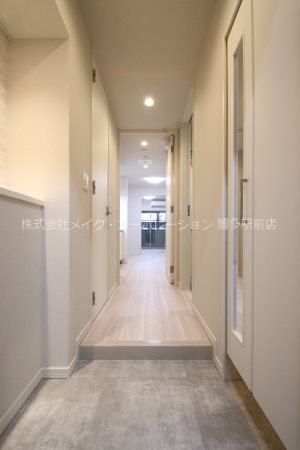 ウィスタリアレジデンス博多  玄関