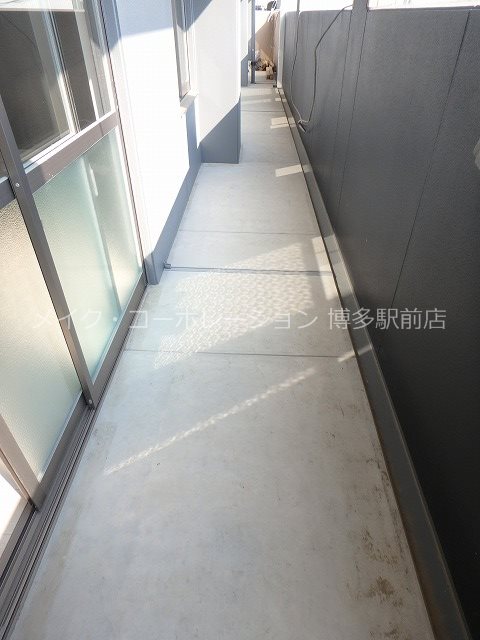 レフィナード博多 ベランダ