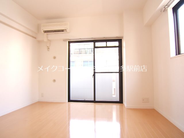 エンクレスト渡辺通  リビング