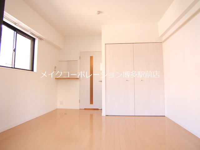 エンクレスト渡辺通  ベッドルーム