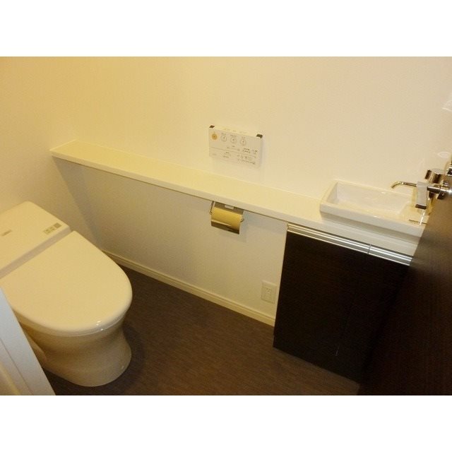 駐車場 ラクレイス西新レジデンシャルタワー その他2