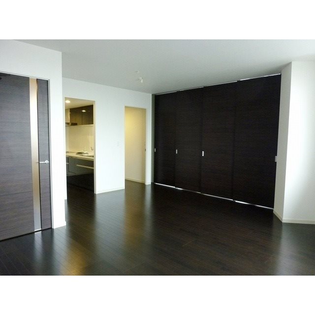 リビング ラクレイス西新レジデンシャルタワー リビング