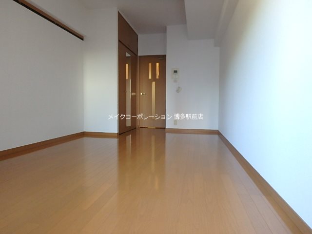 ピュアドームパルトーネ博多 リビング