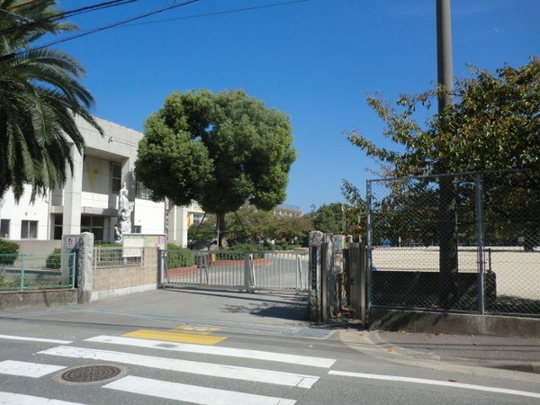 Arista白木原 小学校
