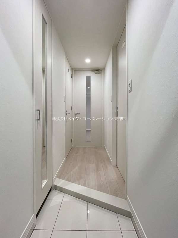 ヴィラージュ天神   玄関