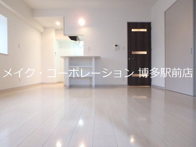 ネストピア県庁前 リビング