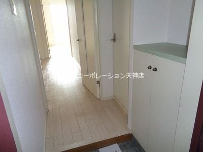 リバティ天神南 玄関