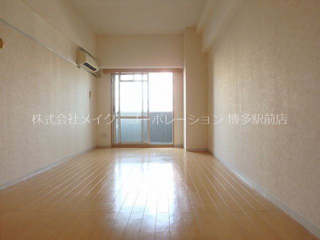 Totsu Residence Hakata East（旧：アリビオ博多駅東） ベッドルーム