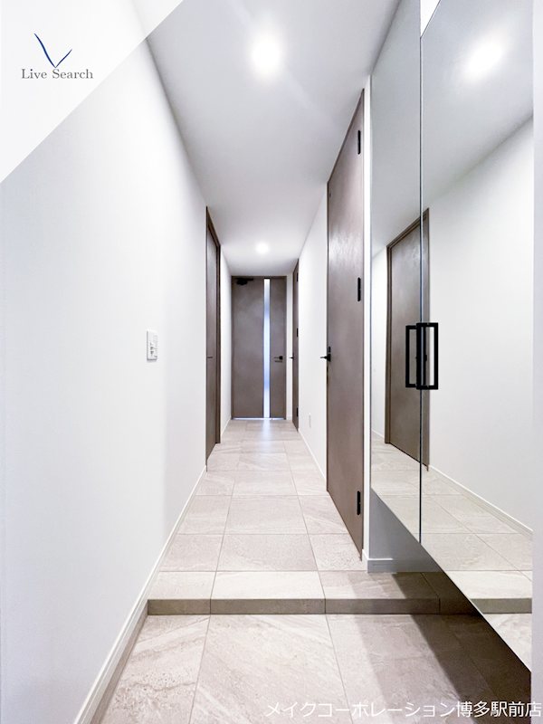 デュ・レジア平尾プレミアム 玄関