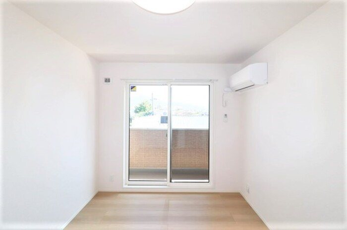 リトルノナチカ ベッドルーム