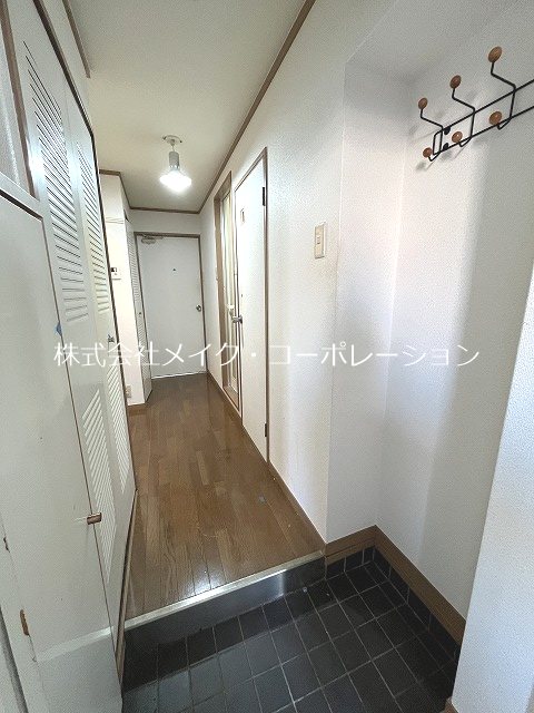 ステイツ西新オレンジ通り 玄関