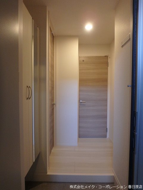 クレシアT 玄関