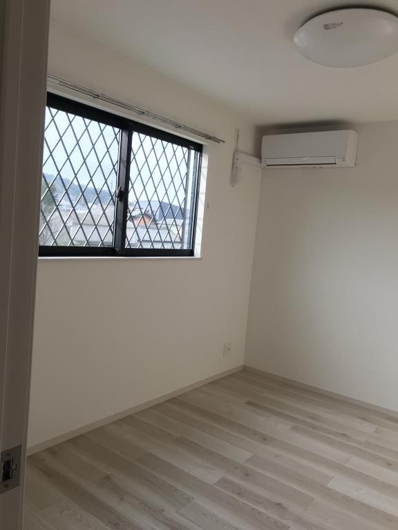 コンフォートウタ ベッドルーム