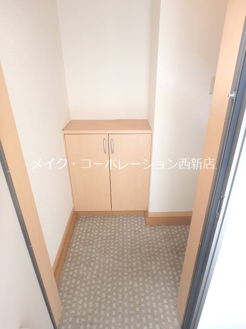 プレスト福大前D棟 玄関