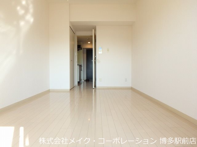 エステムコート博多祇園ツインタワーファーストステージ リビング