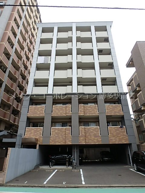 ピュアドームアリオス博多 外観