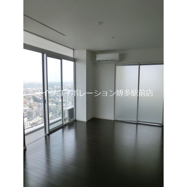 同物件別部屋引用・現状優先です♪ ラクレイス西新レジデンシャルタワー ベッドルーム