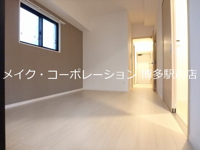 ソレイユルヴァン博多駅南 リビング