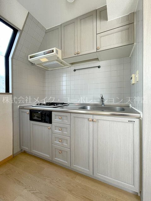 ダイナコート西新 キッチン