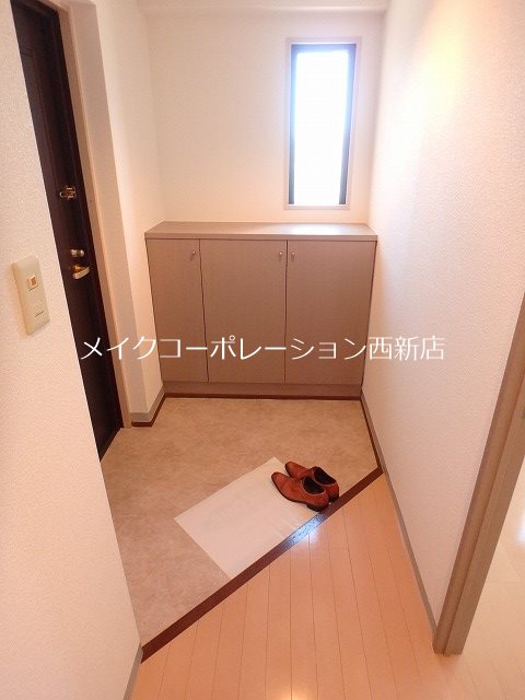 玄関 鳥飼中央ビル 玄関