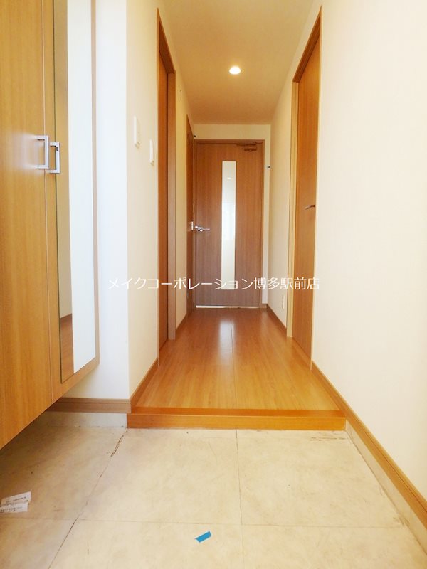 グランツ白金 玄関