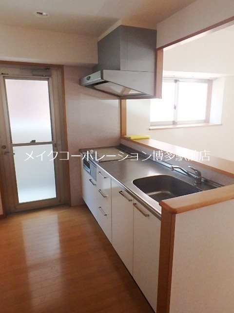 ※入居中の為別部屋写真使用現状優先 ヘスティア大濠 キッチン