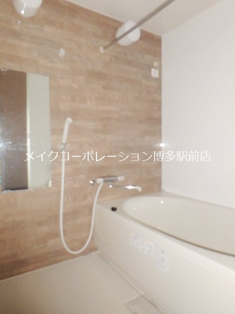 ※入居中の為別部屋写真使用現状優先 ヘスティア大濠 風呂画像