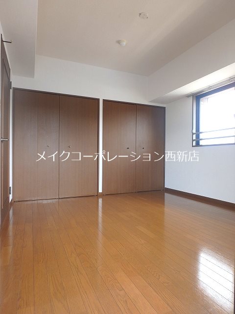 クロッシュ東油山 ベッドルーム