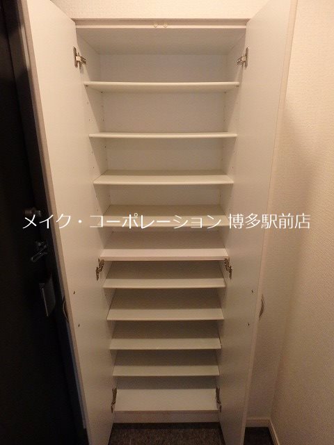 グランフォーレプライム博多 玄関