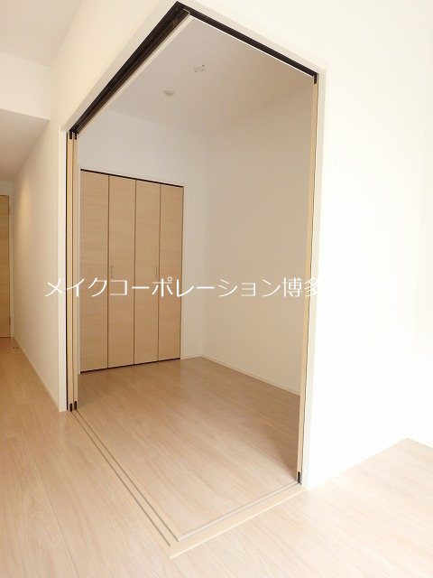 ※室内写真は棟内別部屋参考写真です グランフォーレラグゼ箱崎 ベッドルーム