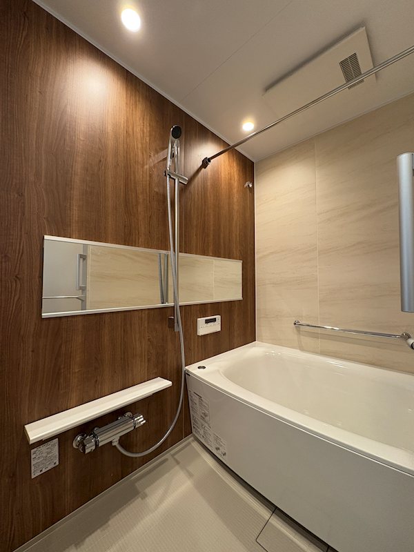 バス インシグニア渡辺通 風呂画像