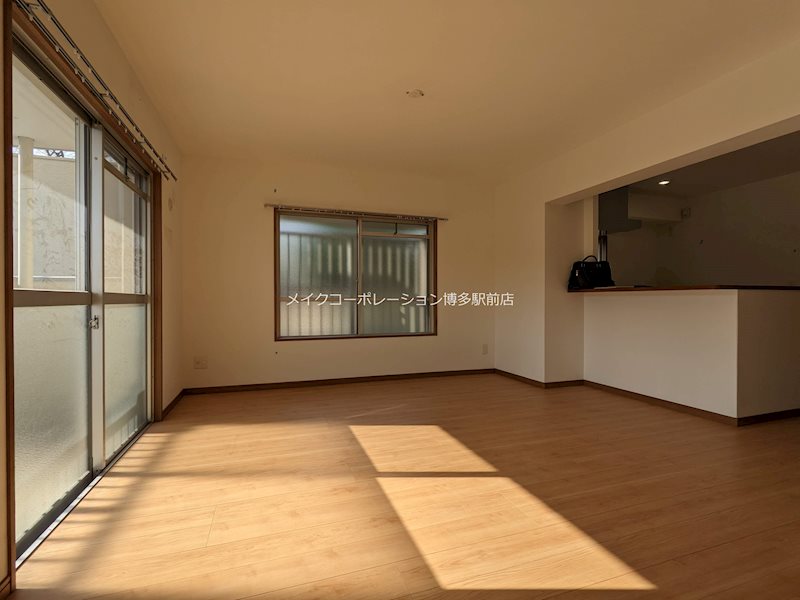 三宅中央ビル リビング